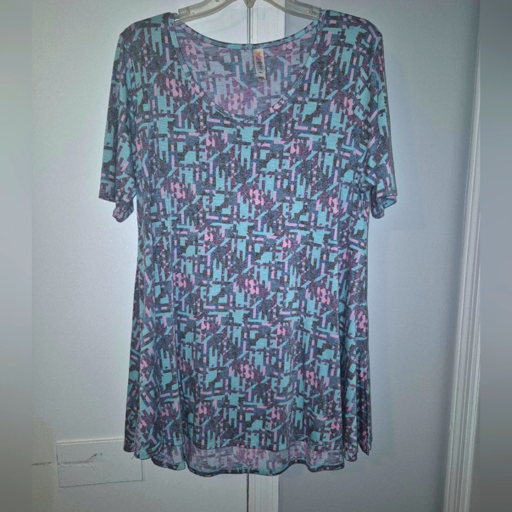 LuLaRoe Size Medium Geometric Blue and Pink Short Sleeve Top